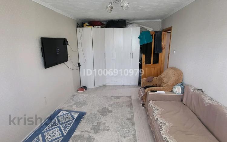 1-комнатная квартира · 57 м² · 4/5 этаж, Жеңіс 15 за 11 млн ₸ в Жезказгане — фото 2