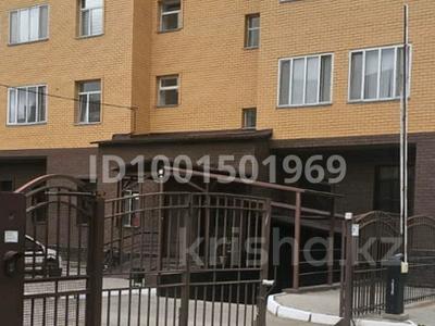 Аренда квартир в Карагандинской обл.: 2-комнатная квартира · 50 м² · 6/9 этаж · помесячно, мкр Юго-Восток, Мкр Юго-Восток, 27й микрорайон 5/2 — Проспект за 250 000 〒 2-комнатная квартира · 50 м² · 6/9 этаж · помесячно, мкр Юго-Восток, Мкр Юго-Восток, 27й микрорайон 5/2 — Проспект за 250 000 〒 в Караганде, Казыбек би р-н