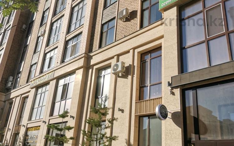 2-комнатная квартира · 74 м² · 2/10 этаж, мкр Юго-Восток, Улица Байкена Ашимова 15 за 40 млн ₸ в Караганде, Казыбек би р-н — фото 2
