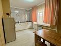 1-комнатная квартира · 60 м² · 11/16 этаж, мкр. Алмагуль 20 за 15 000 ₸ в Атырау — фото 6
