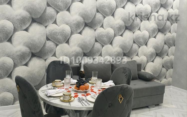 2-комнатная квартира · 42 м² · 1/6 этаж, мкр Болашак 129е за 300 000 ₸ в Актобе — фото 2
