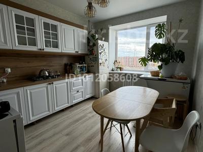 3-бөлмелі пәтер · 80 м² · 6/9 қабат, Мкр. Береке, бағасы: 37.8 млн ₸ в Костанае