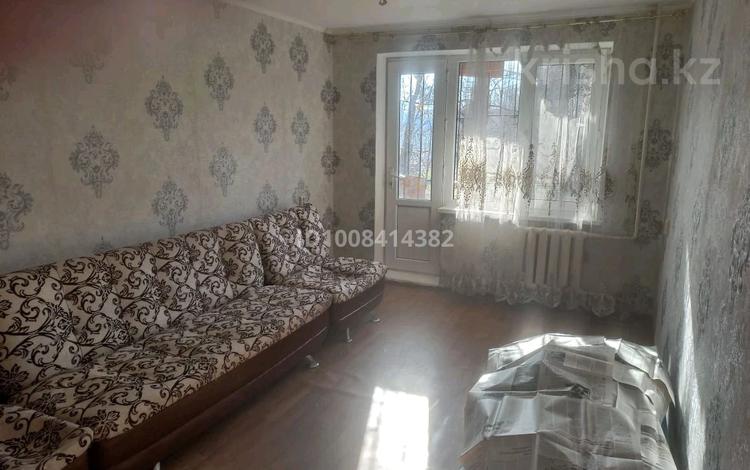 2-комнатная квартира · 52 м² · 2/5 этаж, мкр Карасу 7-27 — Садик школа магазин остановка за 13.5 млн 〒 в Таразе — фото 2