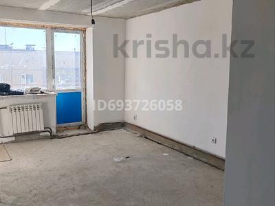 2-бөлмелі пәтер, 65 м², 5/5 қабат, Бульвар абая 53в — Районной больницы, бағасы: 12 млн 〒 в 