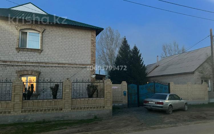 Отдельный дом • 7 комнат • 263 м² • 10 сот., Нуржанова 25 за 58 млн 〒 в Павлодаре — фото 2