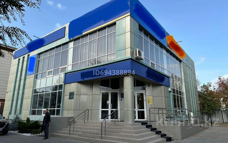 Офисы · 860 м² за 450 млн 〒 в Костанае, 1-й микрорайон — фото 4