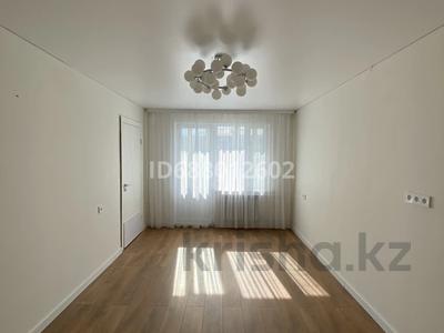 2-бөлмелі пәтер · 41.8 м² · 4/5 қабат, Ракишева 13 — Рядом с Рандеву 13 дом, бағасы: 15.7 млн ₸ в Талдыкоргане, мкр Жастар