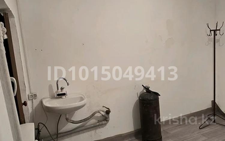 2-комнатная квартира · 40 м² · 1/1 этаж, мкр Шанырак-2, Аристова 38 за 80 000 ₸ в Алматы, Алатауский р-н — фото 2