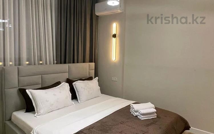 2-комнатная квартира · 75 м² · 9/12 этаж, ул. Абдуллы Розыбакиева 336 за 45 000 ₸ в Алматы, Бостандыкский р-н — фото 2