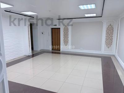 Свободное назначение · 68 м² за 400 000 ₸ в Актобе, мкр. Алтын орда