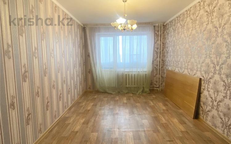 2-комнатная квартира, 51.9 м², 6/10 этаж, ул. 8-й мик-н 120 — 2 кольцо за 13 млн 〒 в Темиртау — фото 2