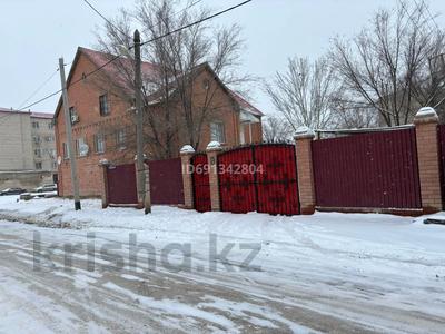 Жеке үй · 7 бөлме · 550 м² · 10 сот., пгт Балыкши, Аральская 8, бағасы: 70 млн 〒 в Атырау
