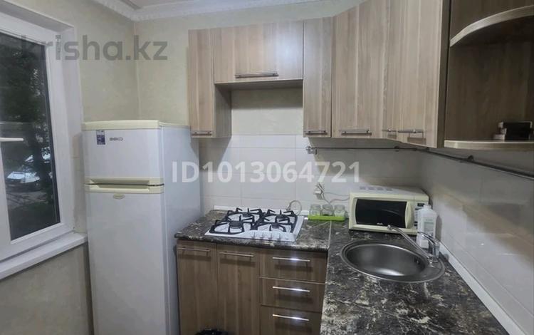 1-бөлмелі пәтер · 38 м² · 2/4 қабат, мкр №10 22 — Тихий спальный район расположение между ул Джандосова иШаляпина по, бағасы: 230 000 ₸ в Алматы, Ауэзовский р-н — фото 2