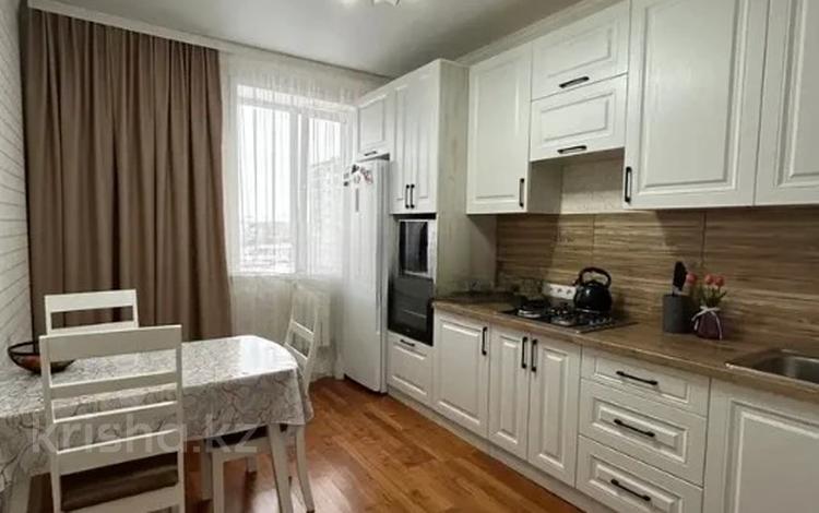 2-бөлмелі пәтер · 64 м² · 4/5 қабат, Ермека Серкебаева 78А, бағасы: 26 млн ₸ в Кокшетау — фото 2