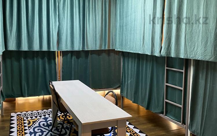 4 бөлме · 210 м² · 2 қабат, Кармысова 82/2 — Курмангазы, бағасы: 70 000 ₸ в Алматы, Медеуский р-н — фото 31