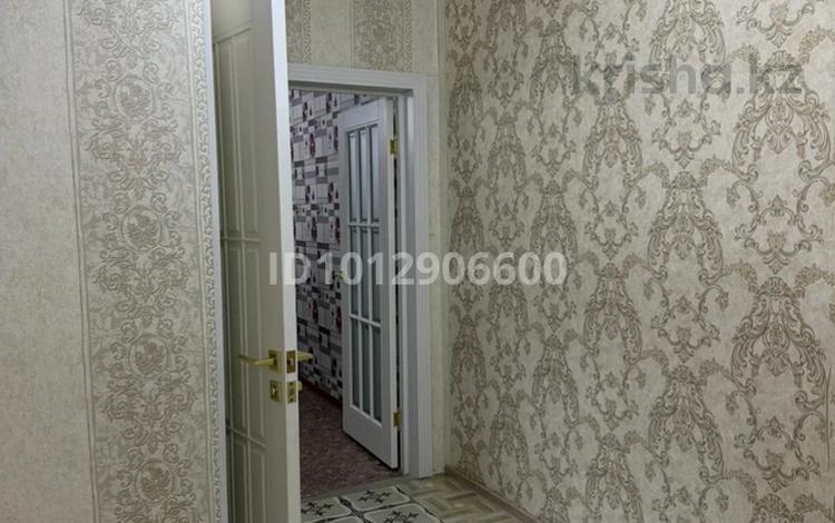 1-бөлмелі пәтер · 58 м² · 2/5 қабат, Мкр Сырдария 12, бағасы: 170 000 ₸ в  — фото 2