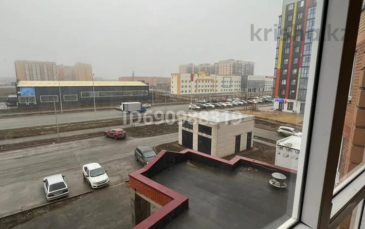 3-бөлмелі пәтер · 78 м² · 3/9 қабат, Самал 84 — Коняхина, бағасы: 200 000 ₸ в Уральске — фото 3