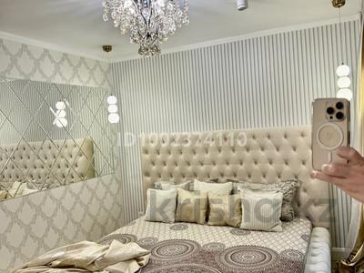 3-комнатная квартира · 75 м² · 3/5 этаж, Крылова 62 — Две двуспальные кровати, 2дивана Центр города, вокзал , 45 квартал, стадион Шахтёр, Михайловка за 45 000 ₸ в Караганде, Казыбек би р-н