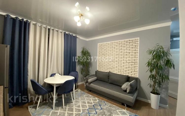 2-комнатная квартира, 43 м², 2/3 этаж помесячно, Алдар косе 66