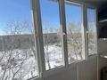 2-бөлмелі пәтер · 48 м² · 4/5 қабат, Пришахтинск, 21й микрорайон 12, бағасы: 12 млн ₸ в Караганде, Алихана Бокейханова р-н — фото 11
