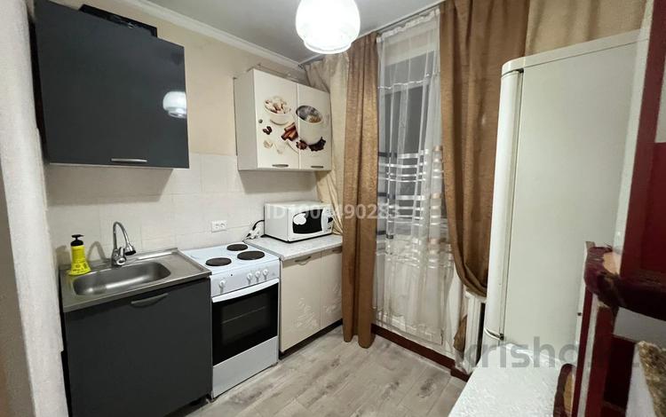 2-бөлмелі пәтер · 48 м² · 4/5 қабат, Пришахтинск, 21й микрорайон 12, бағасы: 12 млн ₸ в Караганде, Алихана Бокейханова р-н — фото 7