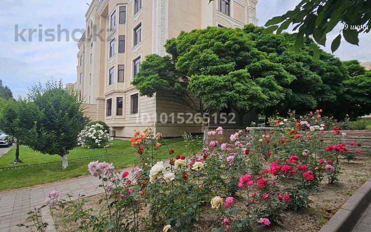 4 комнаты · 180 м² · 3/4 этаж, мкр Мирас, Садыкова за 340 000 ₸ в Алматы, Бостандыкский р-н — фото 2