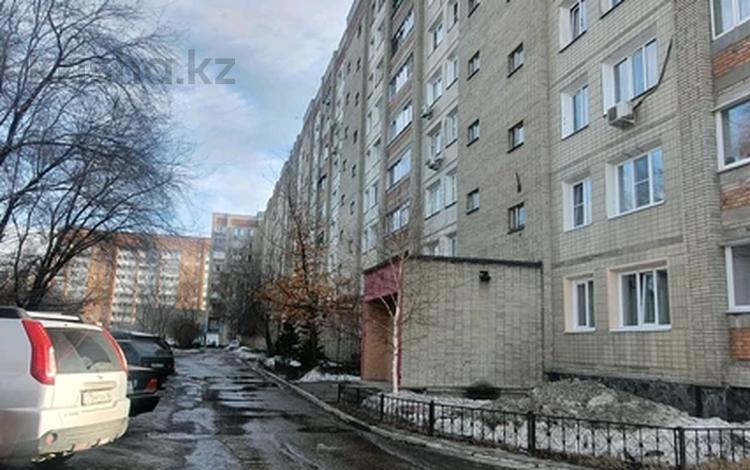 3-комнатная квартира, 64 м², 5/9 этаж, Карбышева 40 за 24.3 млн 〒 в Усть-Каменогорске — фото 2