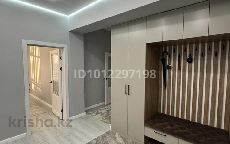 3-комнатная квартира · 118 м² · 8/9 этаж, Санкибай батыра 173Д — Санкибай батыра пересечение Алия Молдагулова за 60.5 млн ₸ в Актобе — фото 2