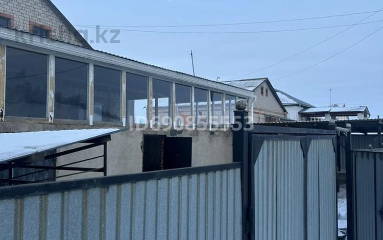 Отдельный дом • 5 комнат • 206 м² • 10 сот., Абдирова 10 за 99 млн 〒 в Сатпаев — фото 2