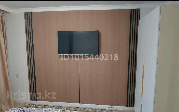 3-комнатная квартира · 65 м², Казантаева 19 за 240 000 ₸ в  — фото 2