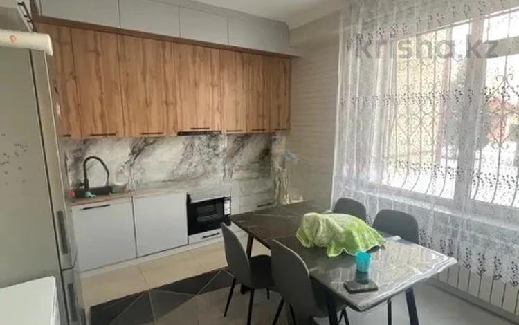 2-комнатная квартира · 70 м² · 1/3 этаж, Самал за 34.6 млн ₸ в Алматы, Алатауский р-н — фото 3