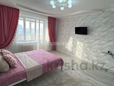 1-комнатная квартира · 43 м² · 3/5 этаж, мкр. Зачаганск пгт, Мкр. Зачаганск пгт Монкеулы — Возле Алтындар Жекпе жек. 10 школа. 6 поликлиника за 10 000 ₸ в Уральске
