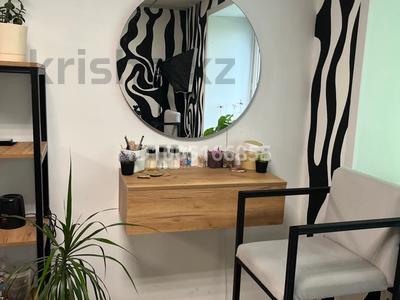 Свободное назначение, офисы, салоны красоты, кабинеты и рабочие места, студии · 40 м² за 35 000 〒 в Караганде, Казыбек би р-н