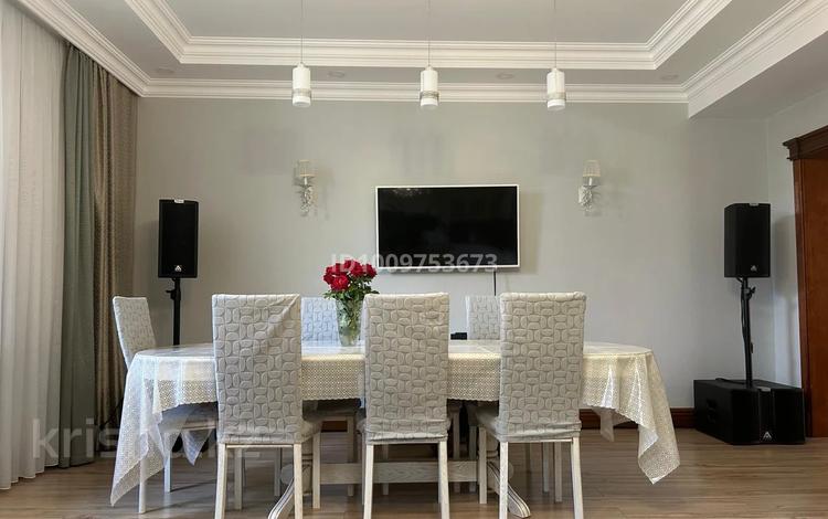 Отдельный дом · 7 комнат · 450 м² · 16 сот., Аубакирова 8 за 180 млн ₸ в Жезказгане — фото 2