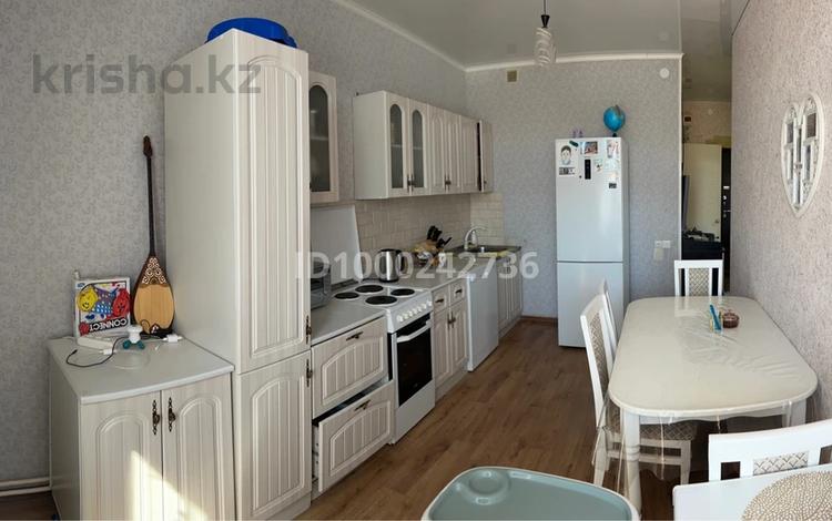 1-бөлмелі пәтер · 42 м² · 3/5 қабат, Дружбы народов 2/3, бағасы: 17 млн ₸ в Усть-Каменогорске — фото 2