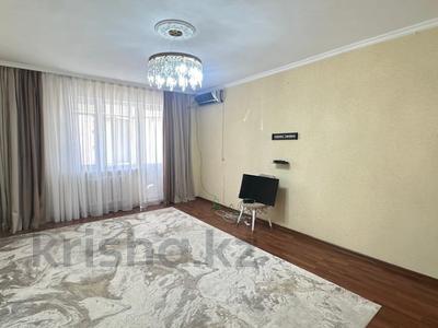 2-бөлмелі пәтер · 75 м² · 7/9 қабат, Алмагүл ш/а. 3, бағасы: 22 млн ₸ в Атырау, мкр. Алмагуль