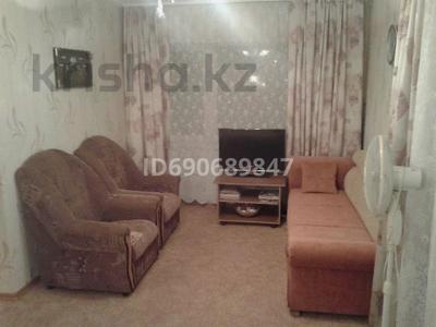 1-комнатная квартира · 33 м² · 4/4 этаж, Крылова 108 — Пешеходный мостик. за 12 000 ₸ в Усть-Каменогорске