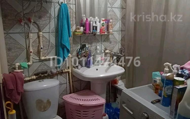 1-комнатная квартира · 32 м² · 2/5 этаж, Майкудук, Майкудук, 19й микрорайон за 10 млн ₸ в Караганде, Алихана Бокейханова р-н — фото 2