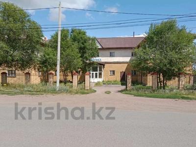 Жеке үй · 12 бөлме · 930 м² · 25 жүзд., Октябрьская, бағасы: 100 млн ₸ в Акколе