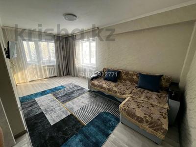 2-бөлмелі пәтер · 42 м² · 2/5 қабат, Бурова, бағасы: 15 000 ₸ в Усть-Каменогорске, Ульбинский