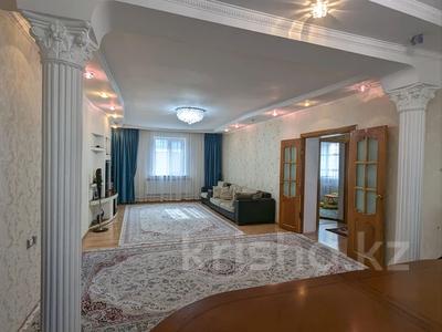 Отдельный дом • 7 комнат • 200 м² • 10 сот., Шарбакты за 90 млн 〒 в Астане, Алматы р-н