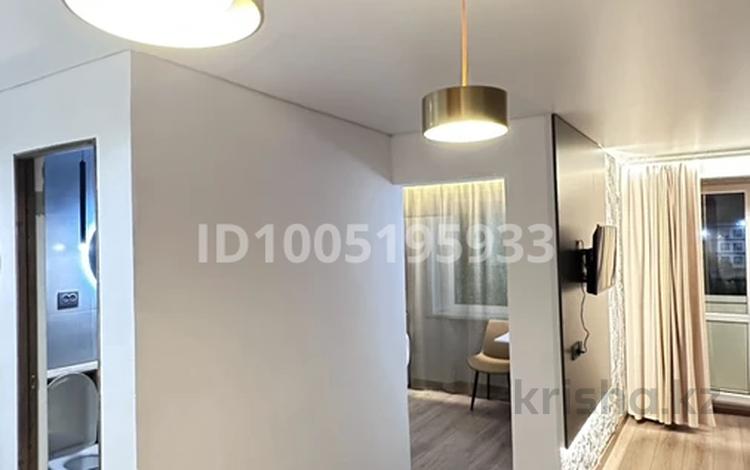 1-бөлмелі пәтер · 35 м² · 2/5 қабат, Гарышкерлер 33, бағасы: 15 000 ₸ в Жезказгане — фото 12
