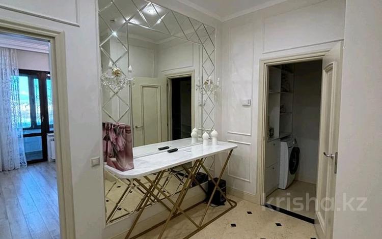 4-бөлмелі пәтер · 180 м² · 5/8 қабат, Кабанбай Батыра 13, бағасы: 750 000 ₸ в Астане, Есильский р-н — фото 2