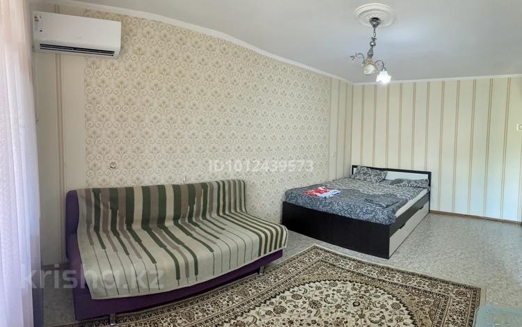1-бөлмелі пәтер · 33 м² · 4/5 қабат, Жанкожа батыра 3, бағасы: 9 млн ₸ в Актобе — фото 2
