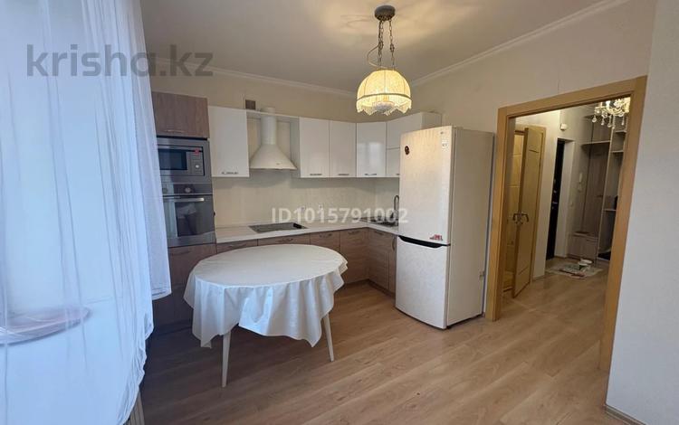 2-комнатная квартира · 62 м², 38 улица 27 за 350 000 ₸ в Астане, Есильский р-н — фото 3