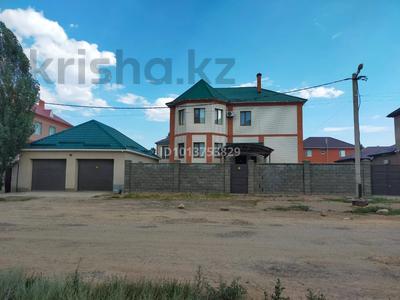 Жеке үй · 8 бөлме · 360 м² · 12 жүзд., 12 ш/а., 12 ВГ — Бокенбай батыра, бағасы: 180 млн ₸ в Актобе, мкр 12
