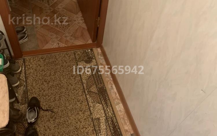 2-комнатная квартира, 52 м², 9/9 этаж, Назарбаева 43 за 22 млн 〒 в Караганде, Казыбек би р-н — фото 2