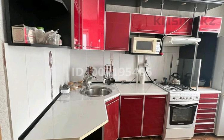 5-комнатная квартира · 98 м² · 2/10 этаж, Жумабаева 25 за 45 млн ₸ в Семее — фото 2