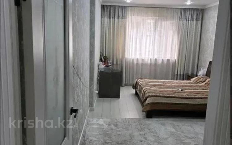 2-бөлмелі пәтер · 65 м² · 2/10 қабат, мкр Шугыла, Жунисова 8/3, бағасы: 32.5 млн ₸ в Алматы, Наурызбайский р-н — фото 2