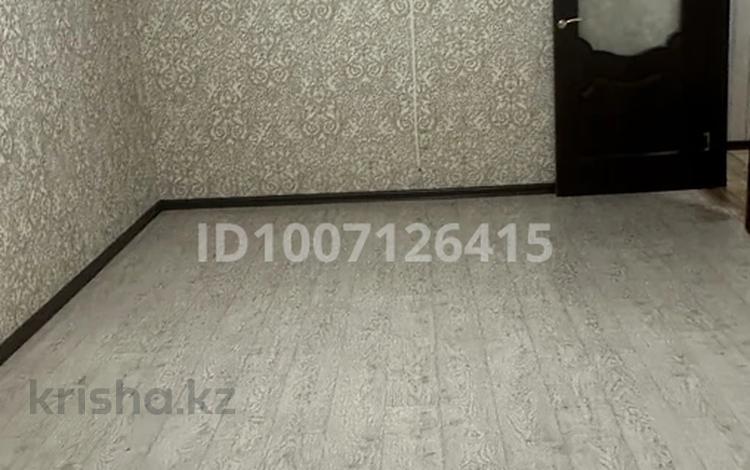 3-бөлмелі пәтер · 63.3 м² · 1/9 қабат, Сарайшык 19, бағасы: 180 000 ₸ в Уральске — фото 2